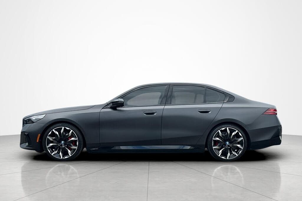 2024 BMW i5