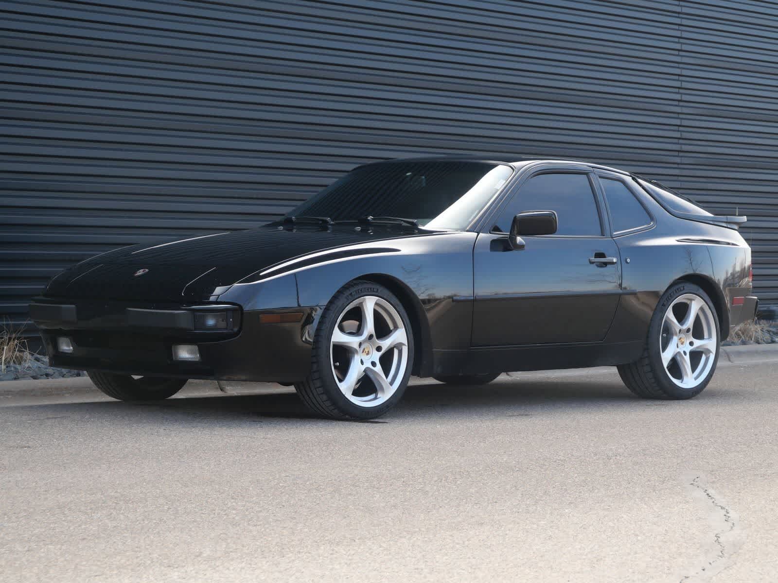 1987 PORSCHE 944