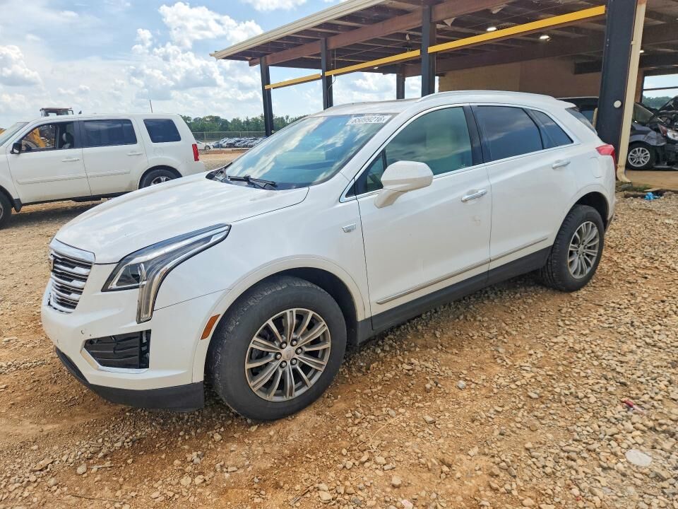 2017 CADILLAC XT5