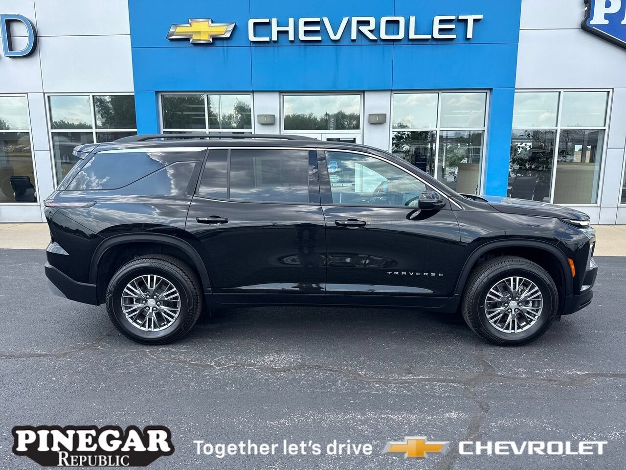 2026 CHEVROLET Traverse