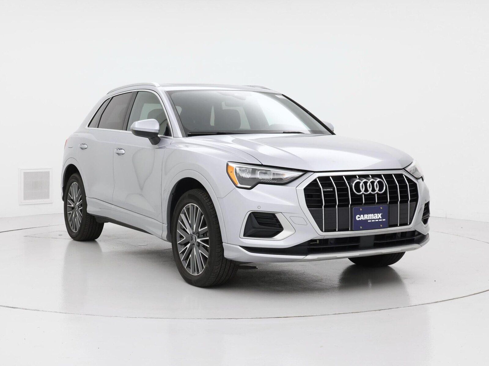 2022 Audi Q3