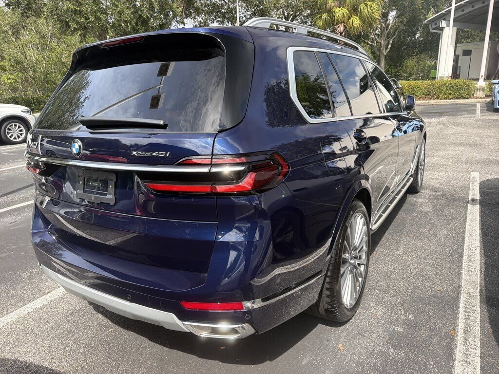 2026 BMW X7