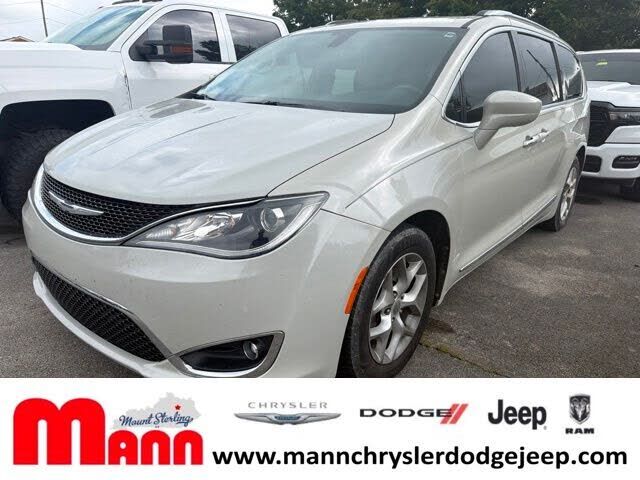 2017 CHRYSLER Pacifica