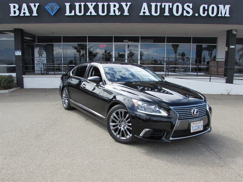 2013 LEXUS LS