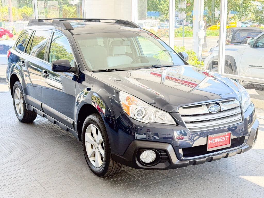 2013 SUBARU Outback