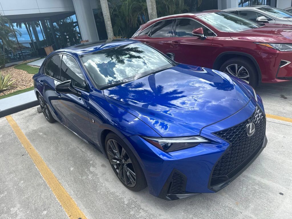 2025 LEXUS IS
