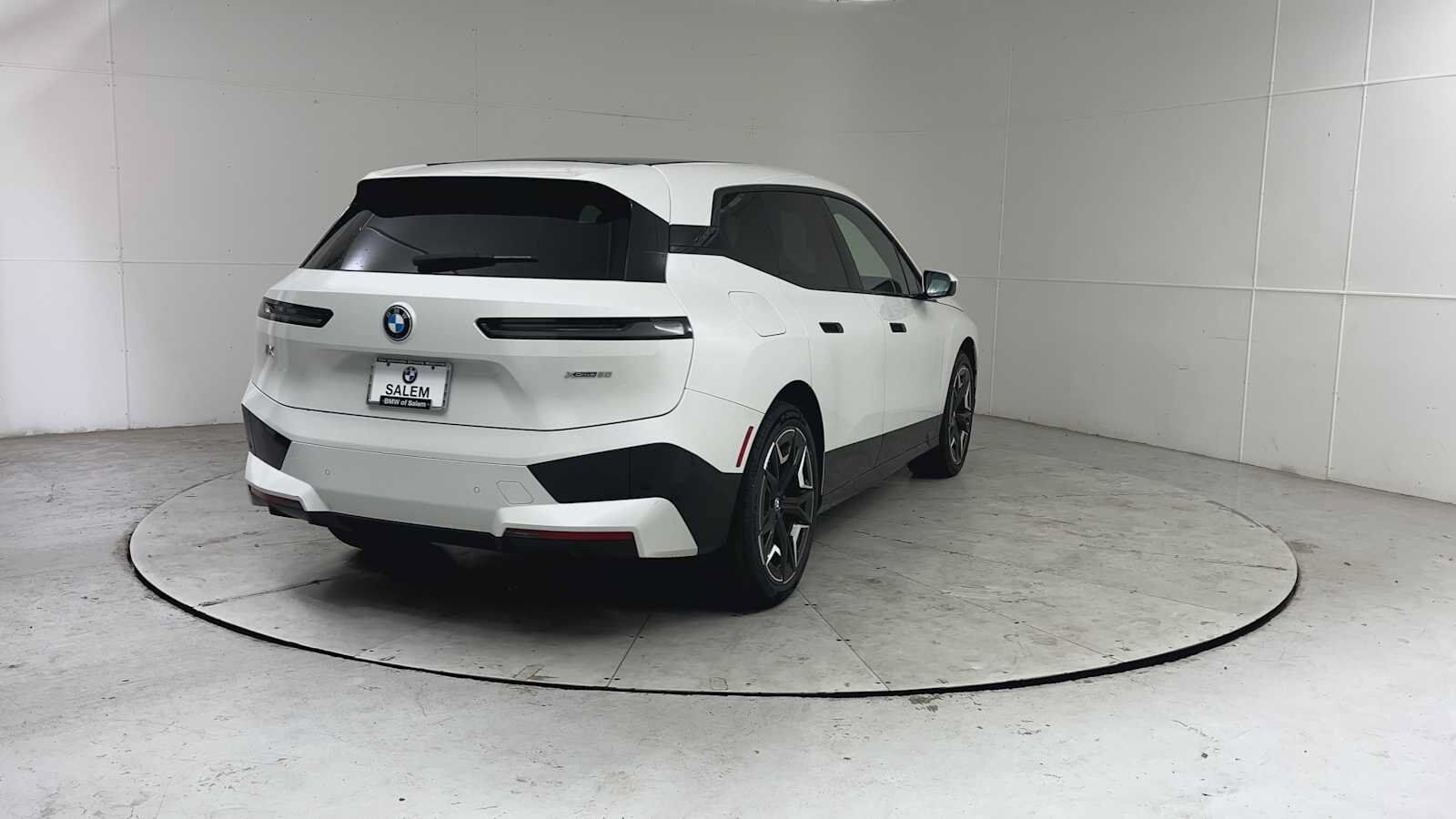 2024 BMW iX