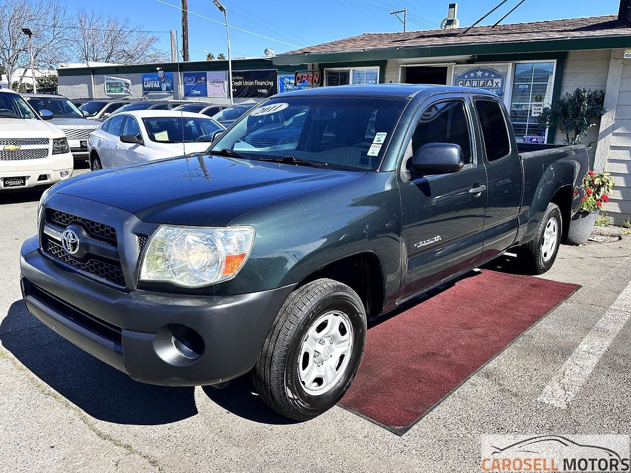 2011 TOYOTA Tacoma