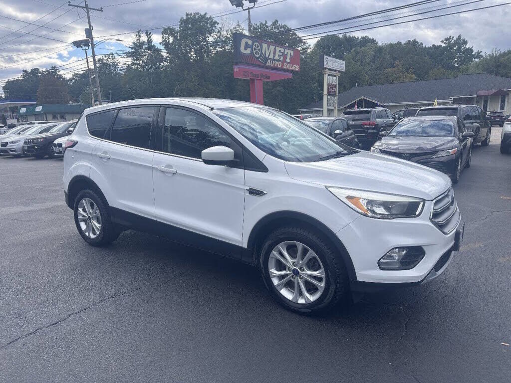 2017 FORD Escape
