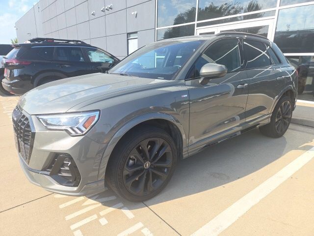 2022 AUDI Q3