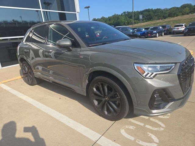 2022 Audi Q3