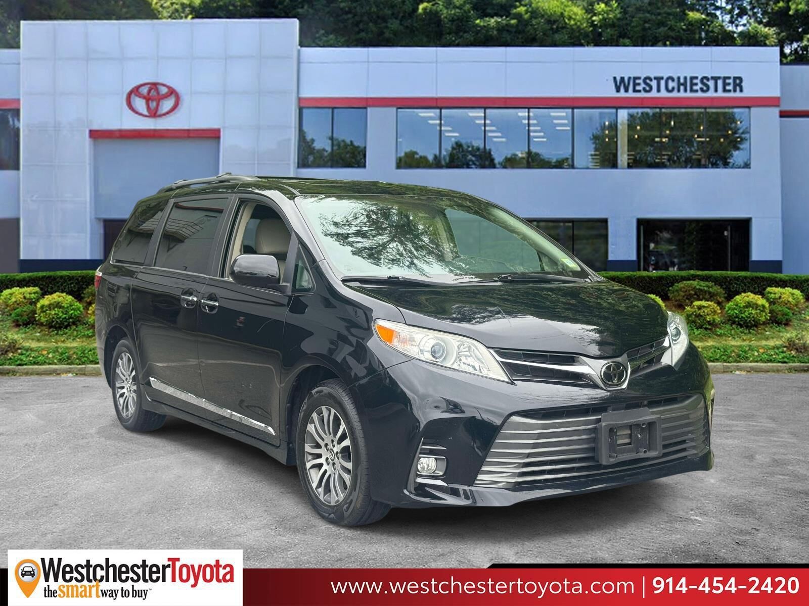 2019 TOYOTA Sienna