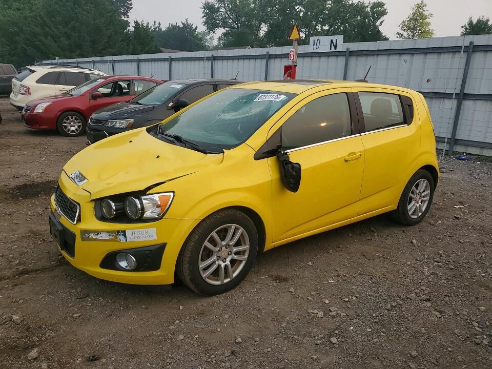 2016 CHEVROLET Sonic