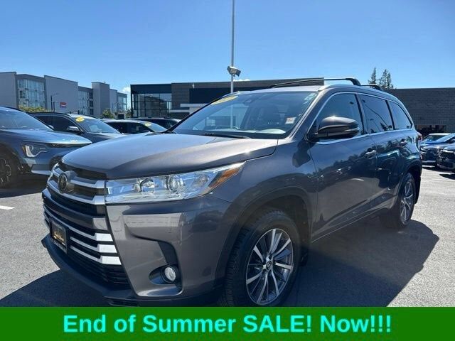 2017 TOYOTA Highlander
