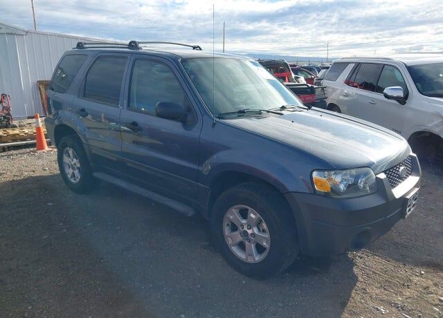 2005 FORD Escape