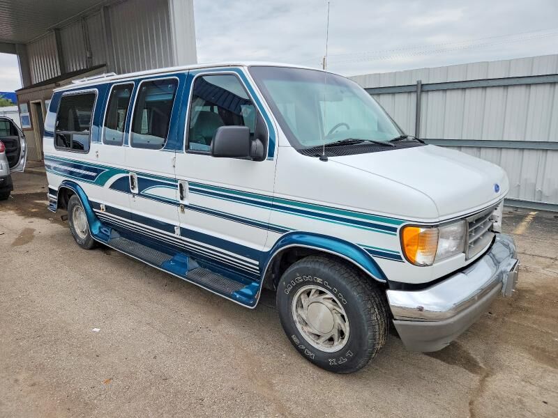 1995 FORD E-150