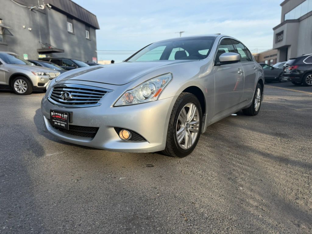 2011 INFINITI G37