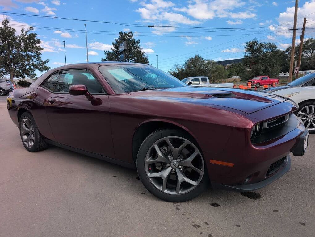 2017 DODGE Challenger