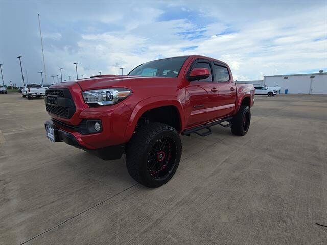 2017 TOYOTA Tacoma