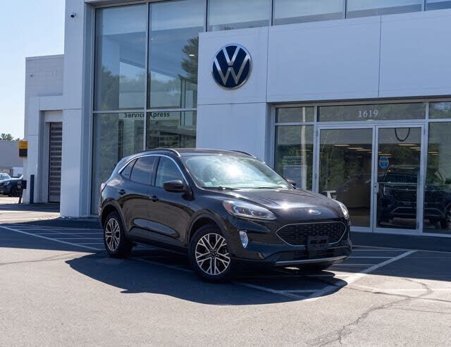 2020 FORD Escape