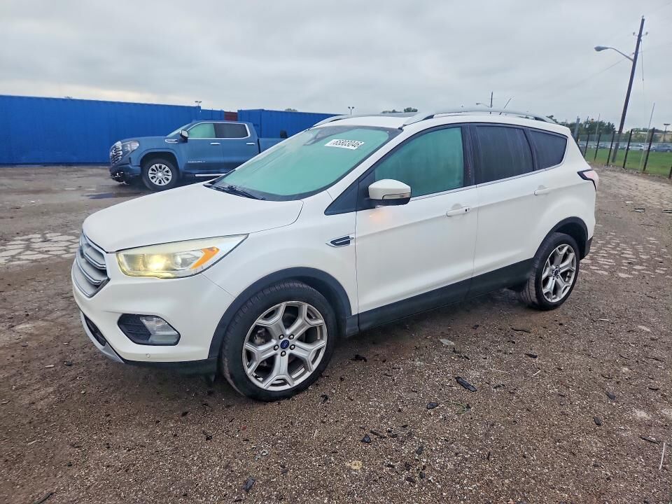 2017 FORD Escape