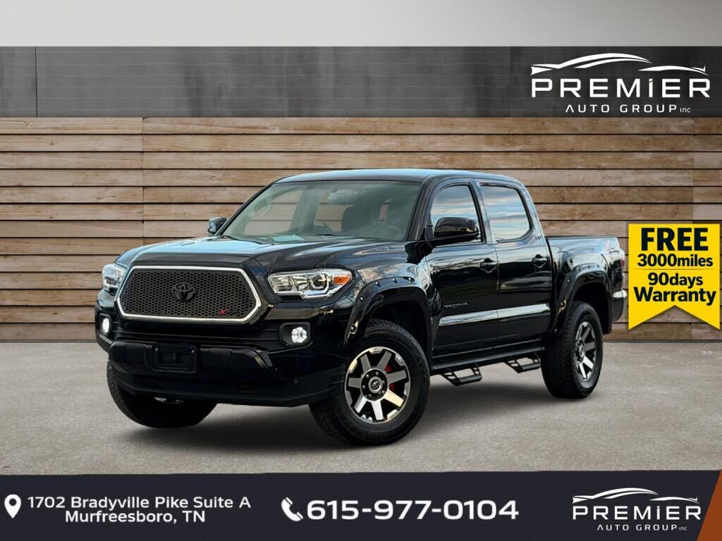 2017 TOYOTA Tacoma