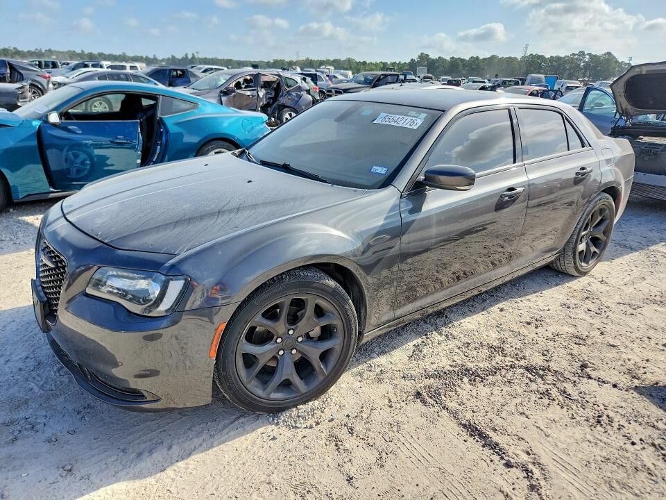 2022 CHRYSLER 300