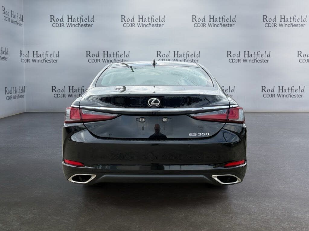 2025 Lexus ES