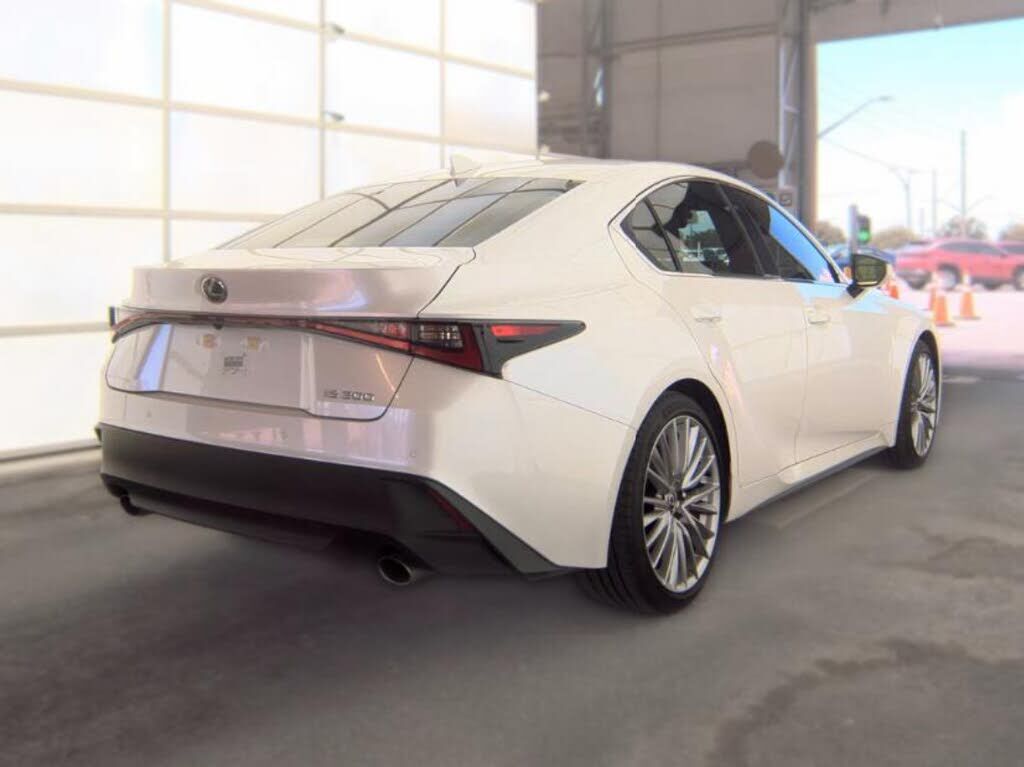 2024 Lexus IS