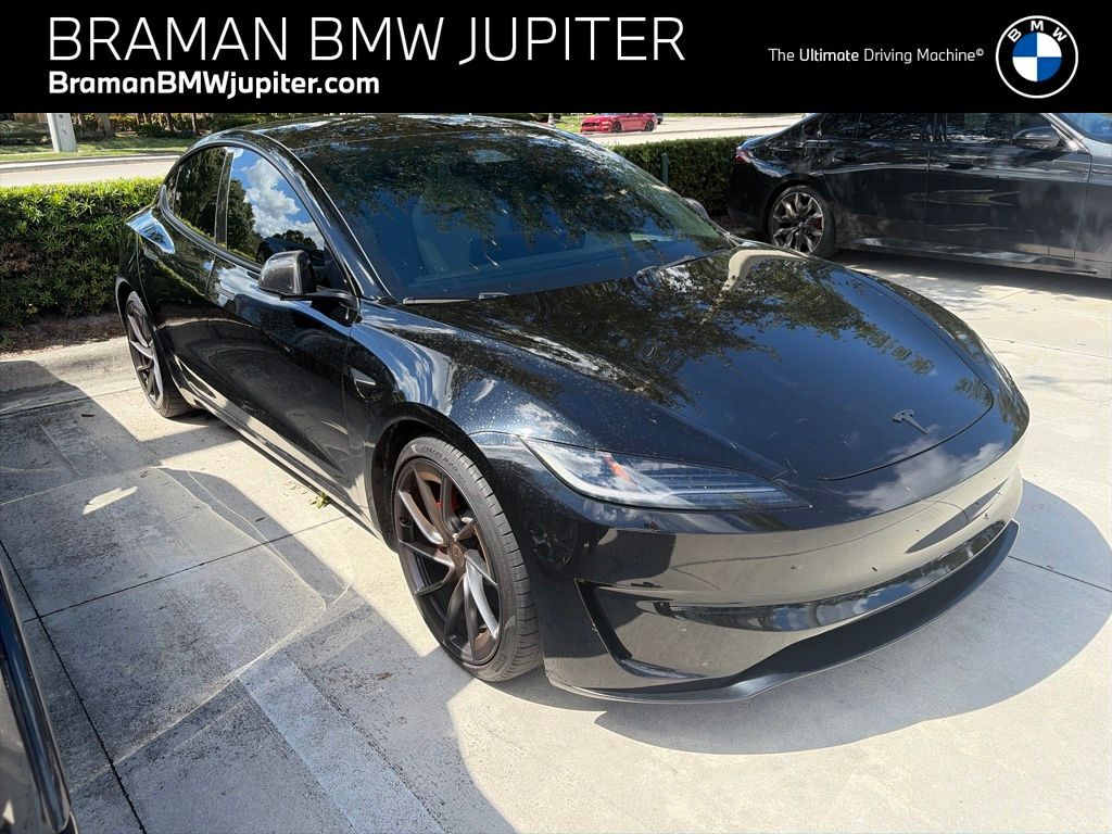 2024 TESLA Model 3