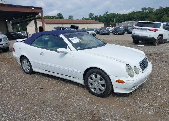 2000 MERCEDES-BENZ CLK-Class