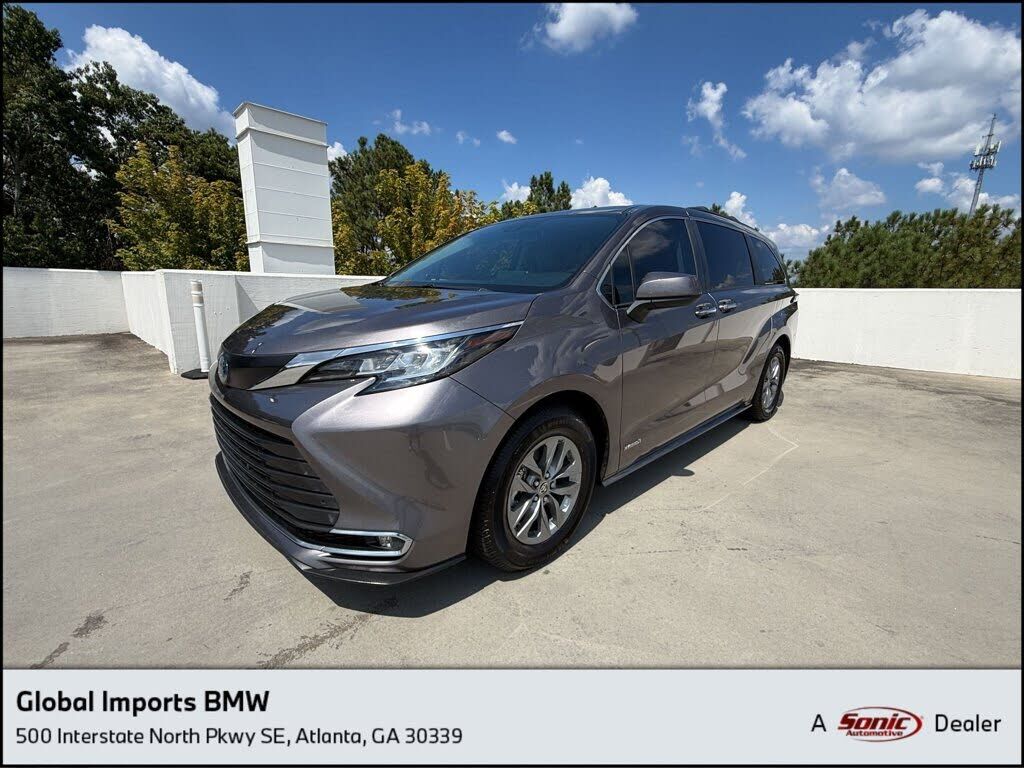 2021 TOYOTA Sienna