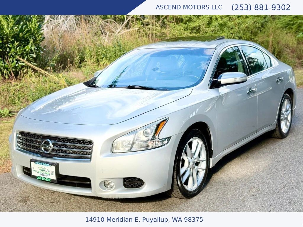 2011 NISSAN Maxima