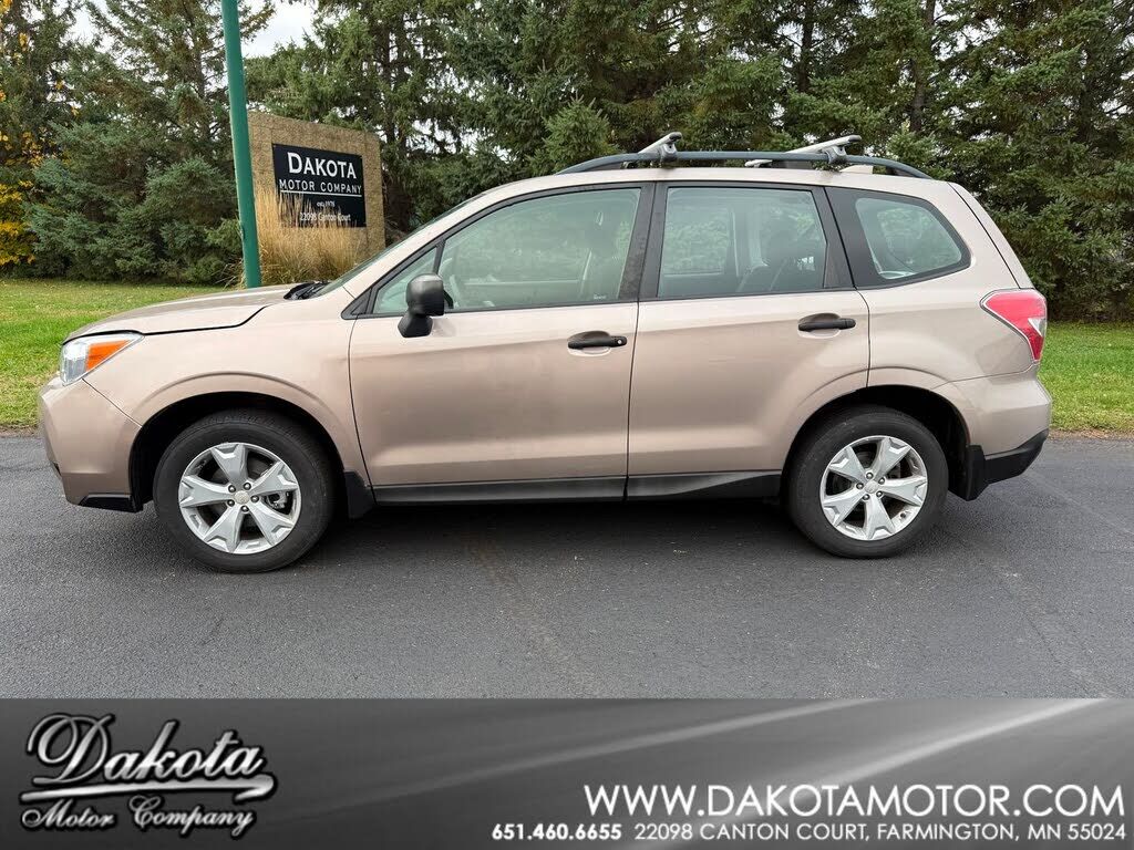 2016 SUBARU Forester