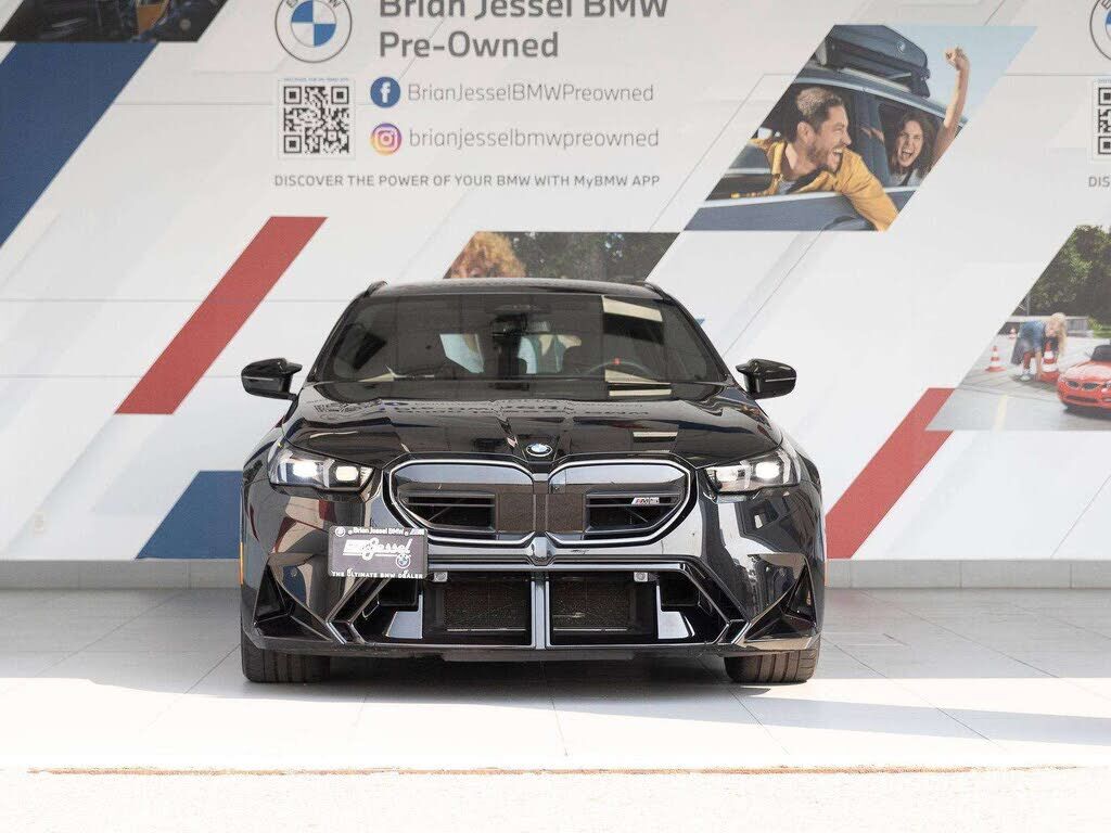 2025 BMW M5