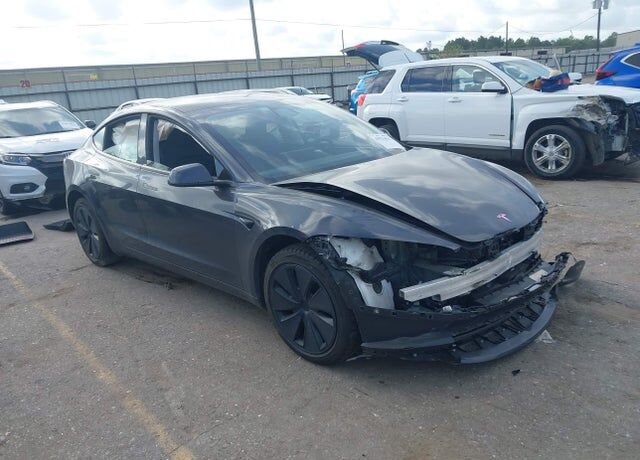 2024 TESLA Model 3