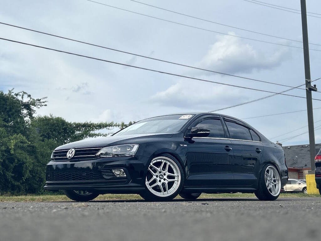 2016 VOLKSWAGEN Jetta