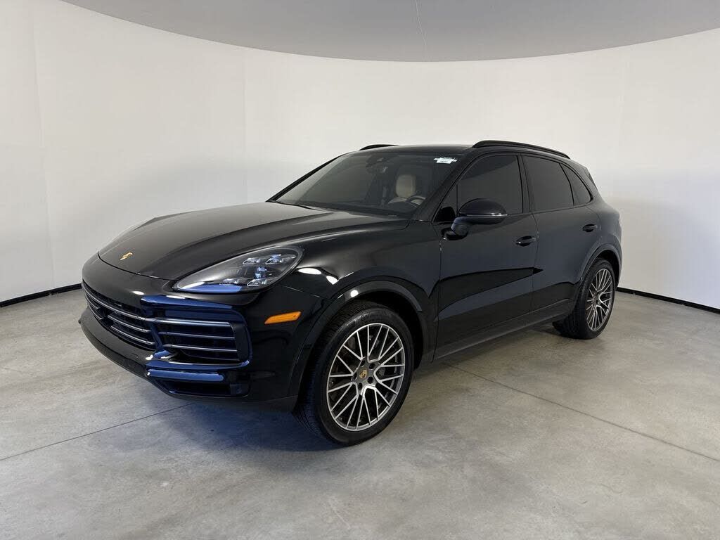 2023 PORSCHE Cayenne
