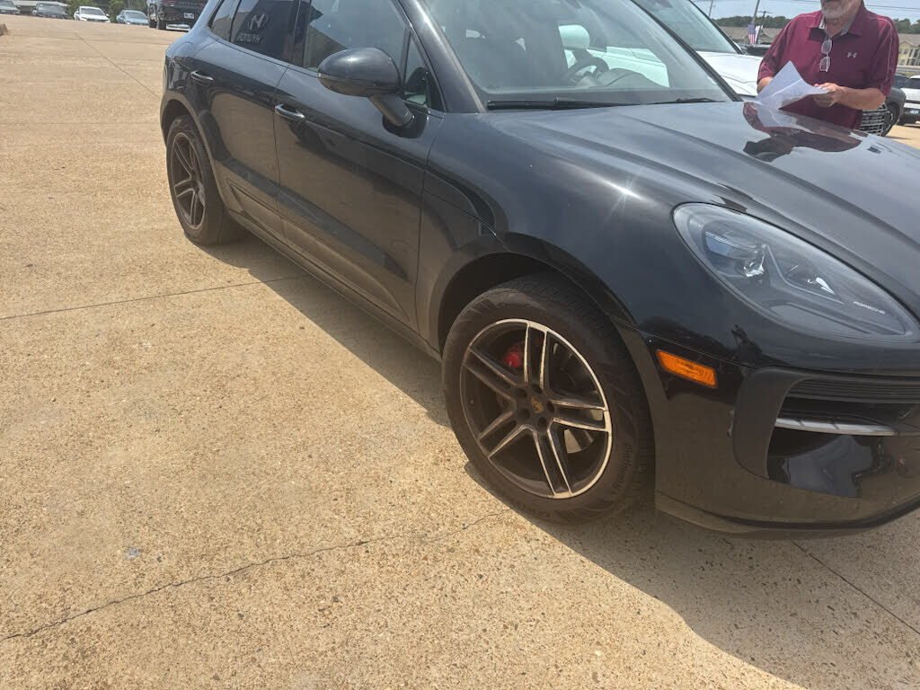 2021 PORSCHE Macan