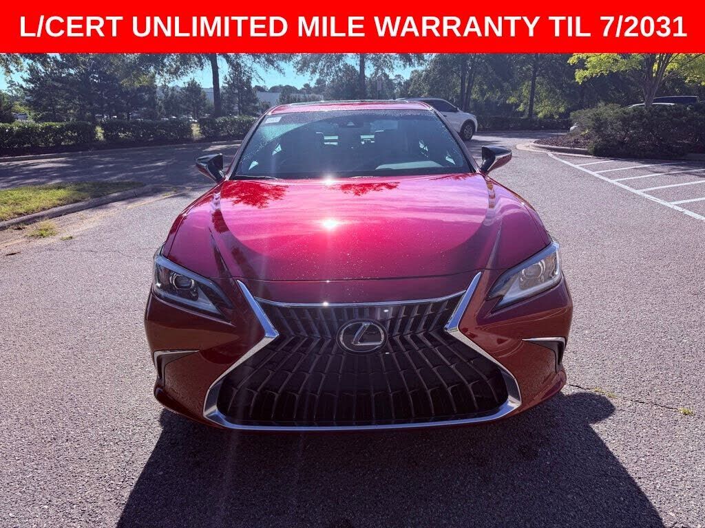 2025 Lexus ES