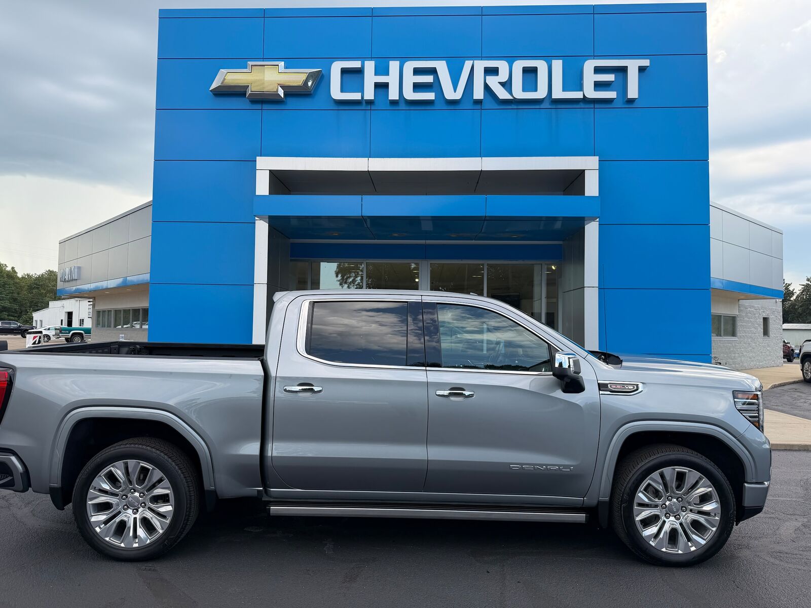 2024 GMC Sierra