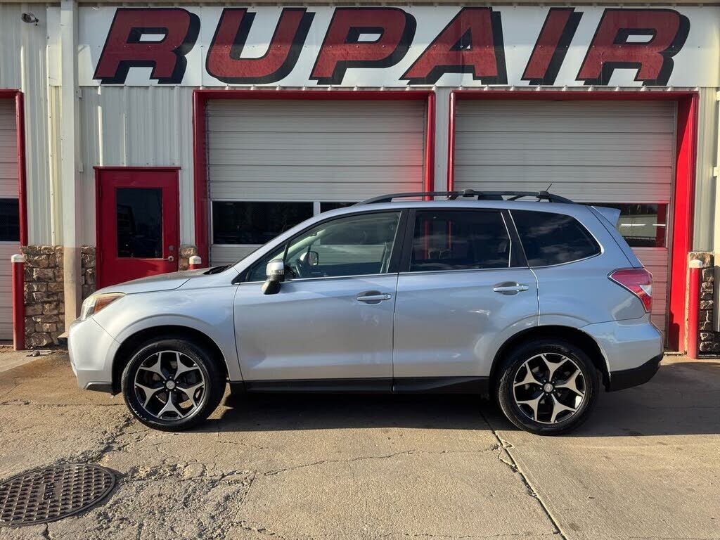 2014 SUBARU Forester
