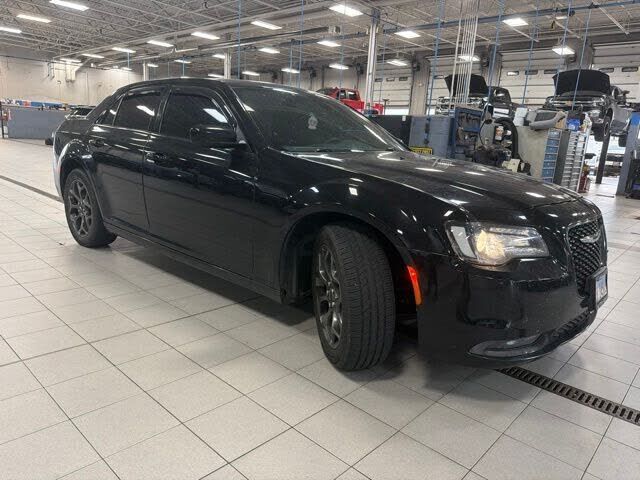 2018 CHRYSLER 300