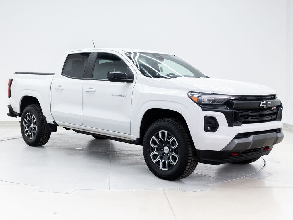 2023 CHEVROLET Colorado