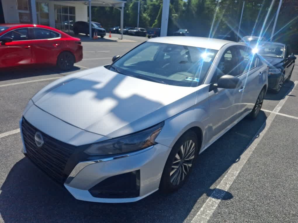 2024 NISSAN Altima