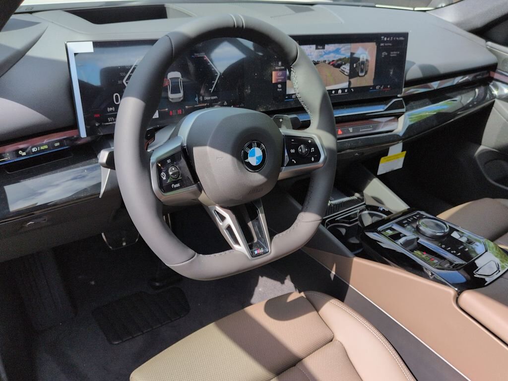 2027 BMW 530i