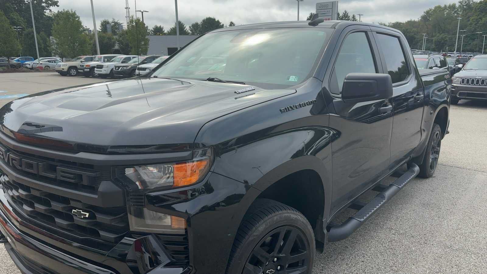 2024 CHEVROLET Silverado