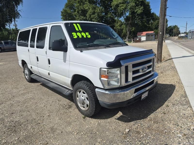 2011 FORD E-350