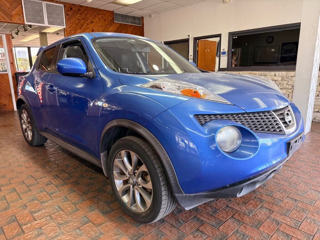 2011 NISSAN Juke