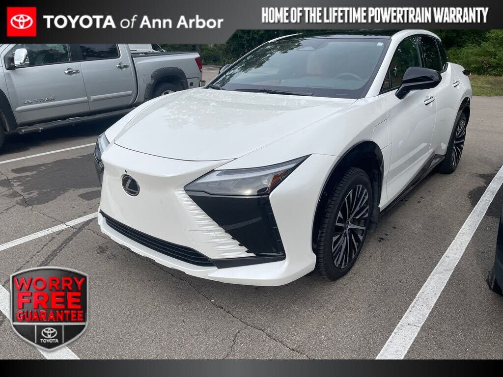 2024 LEXUS RZ